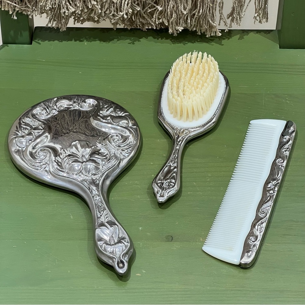 Vintage Marilyn Monroe silver plated 3 piece vanity set – Art Nouveau